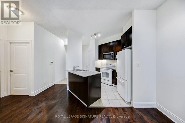 Photo - 25 Earlington Ave Unit 307