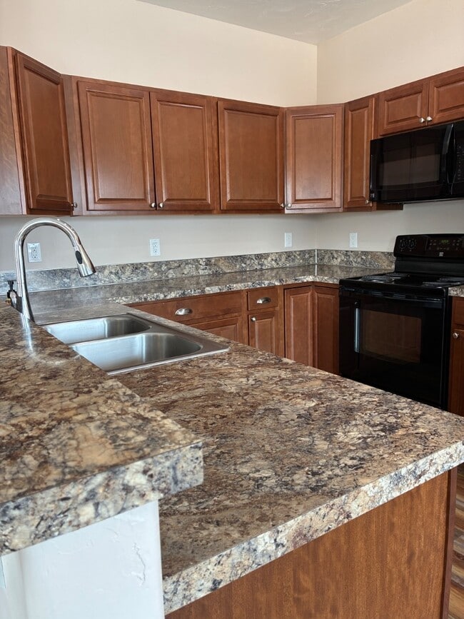 Photo - 1811 J St