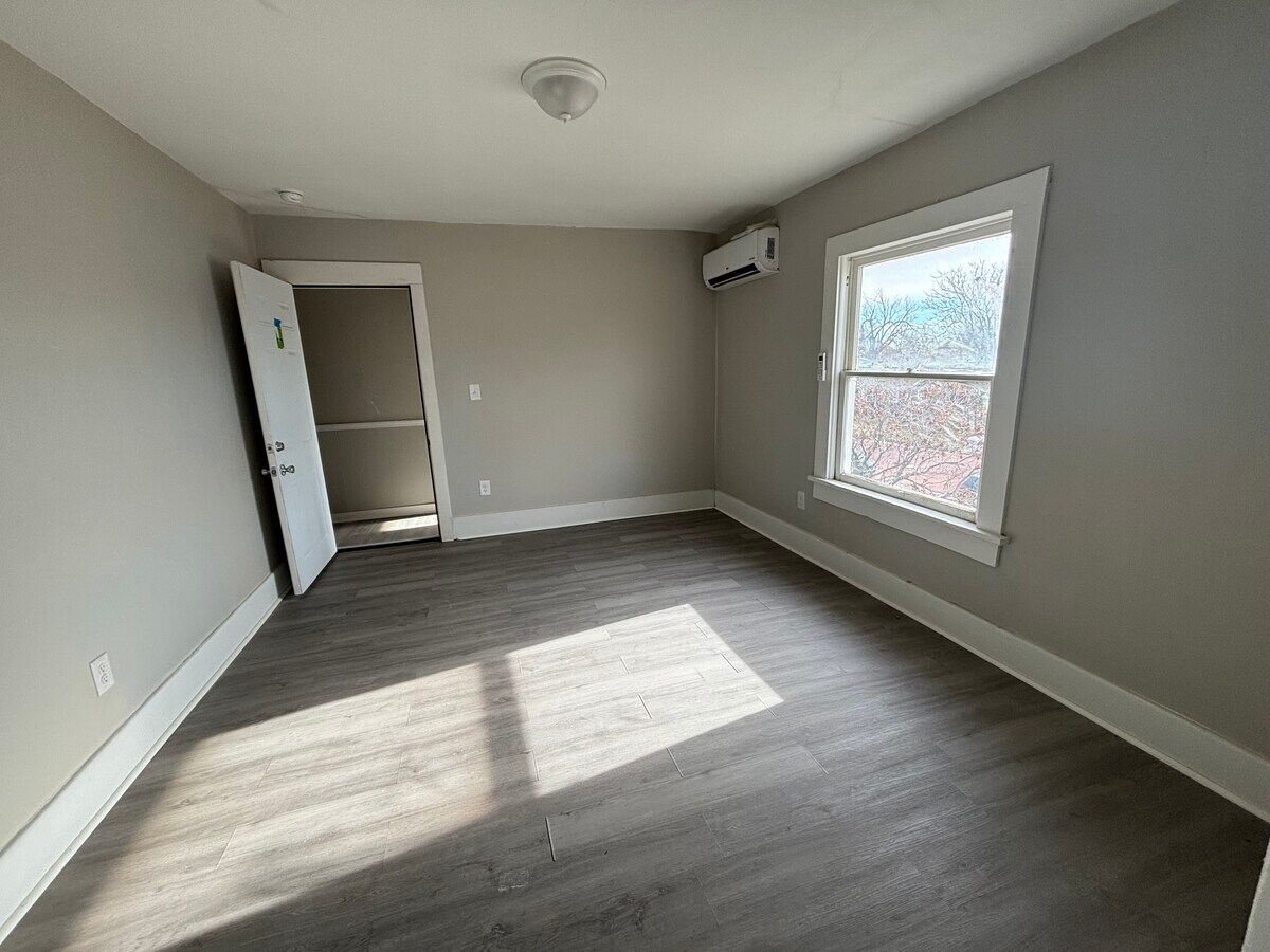 Photo - 14 E 6th Ave Unidad 2