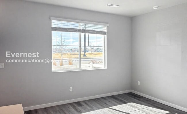 Photo - 235 Molinar St