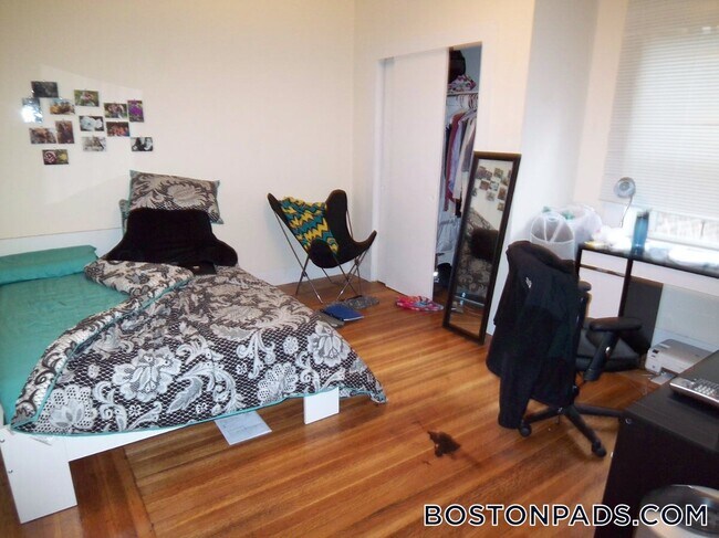 Photo - 133 Peterborough St Unit 15