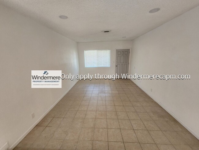 Photo - 5674-5674 Valley Vale Way