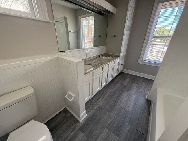 Photo - 112 W Nixon St