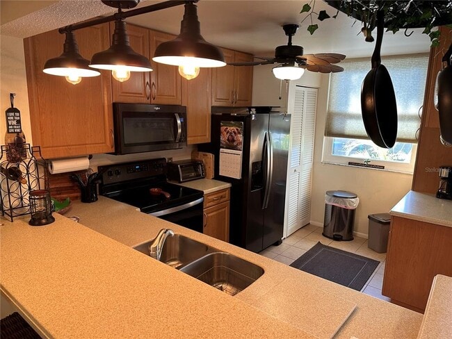 Photo - 655 Woodlawn Dr Unit 655