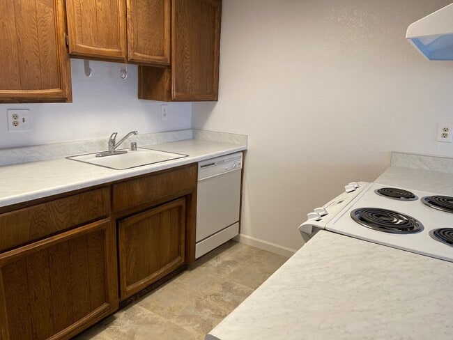 Photo - Spacious 2bd/2ba Fair Oaks Duplex with Garage