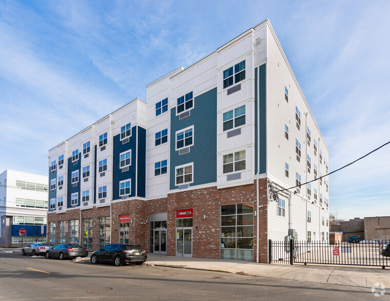 Front of Building - Newark St