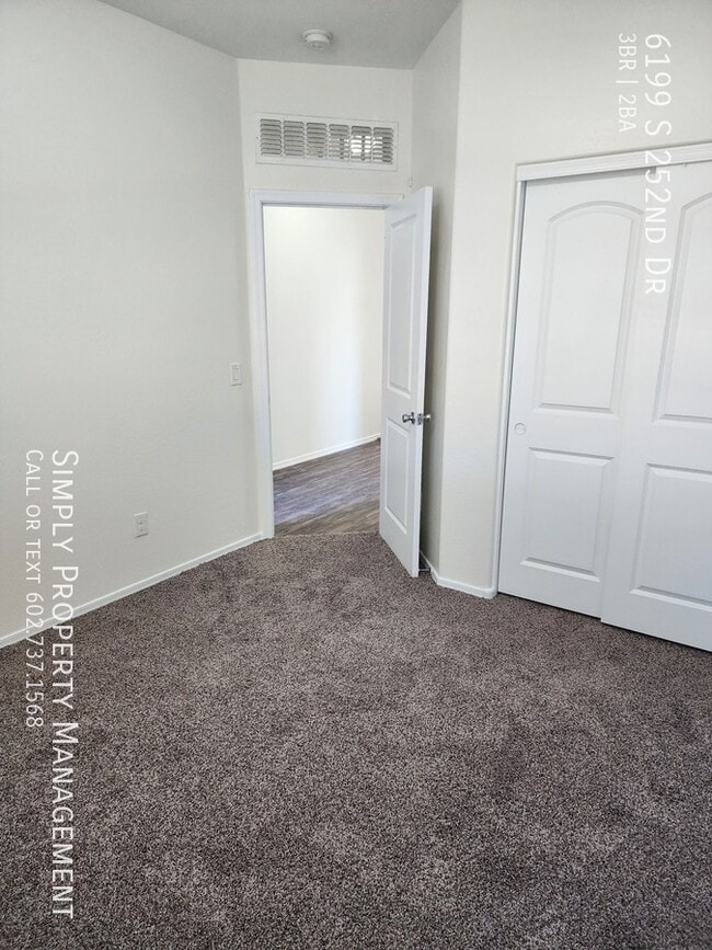 Photo - 6199 S 252nd Dr