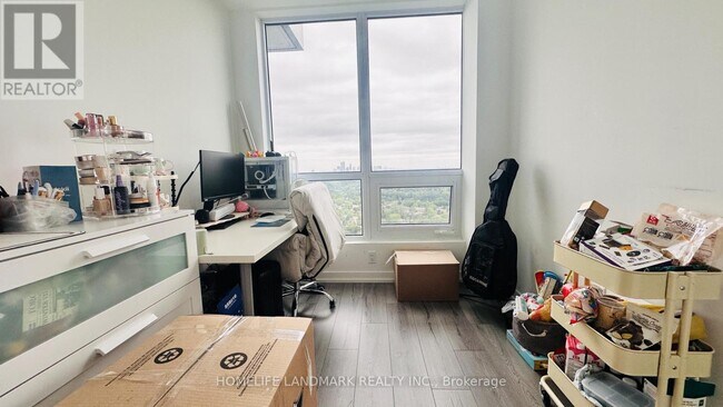 Photo - 395 Bloor St E Unit 3507