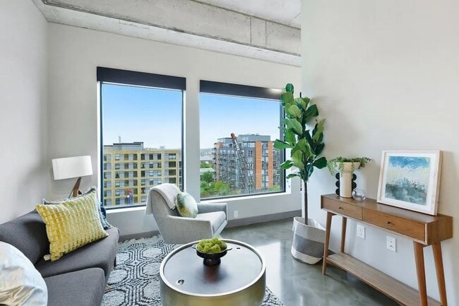 Photo - FURNISHED STUDIO IN THE HEART OF THE NORTH LOOP - UTILITIES INCLUDED!