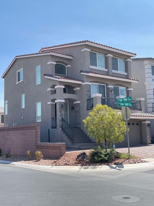 Photo - 3 Story house 4 bedroom / 3.5 bath, Southwest