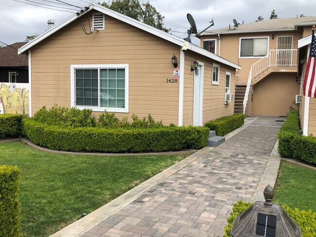 Photo - 1428 N Hoover St Unidad 1428