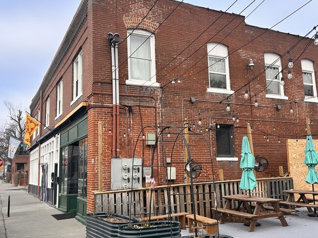 Photo - 2202 Lexington Ave Unidad A