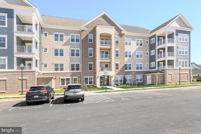 Photo - 21630 Hawksbill High Cir Apartment Unit 405