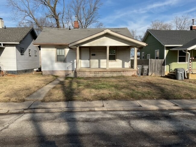 Building Photo - 1534 E 34th St