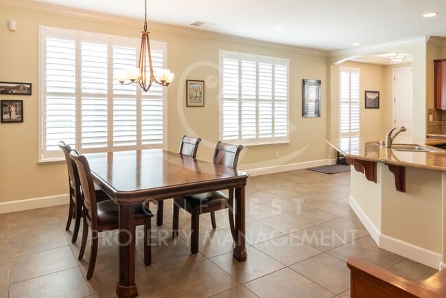 Photo - Beautifully maintained single-story home in Lincoln Crossing