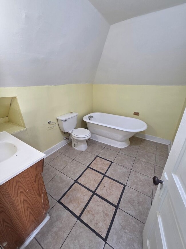 Photo - 1094 Williams St Apartment Unit 1094 Williams #2