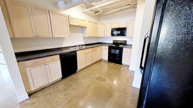 863 McCallie Ave