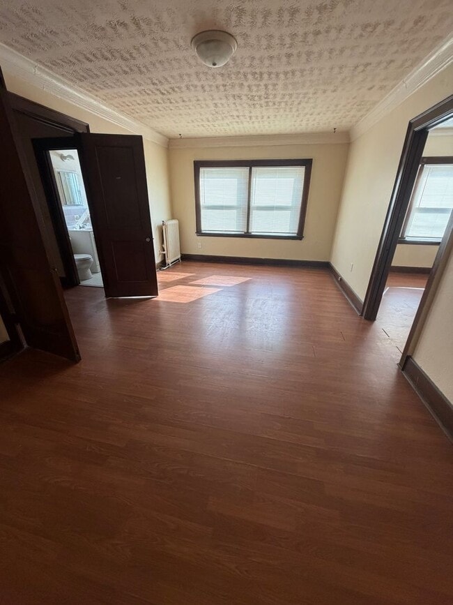 Photo - Whitestone Manor Apartments