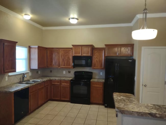 Photo - 3118 Baldwin Loop Unidad A