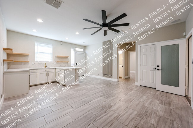 Photo - 7855 W Rock Springs Dr