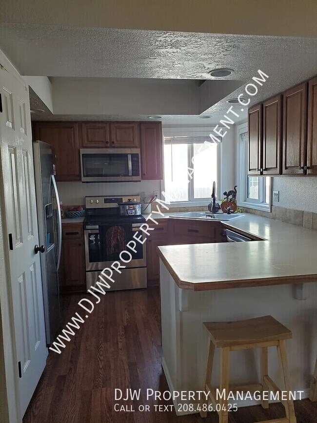 Photo - 2168 N Fastwater Ave