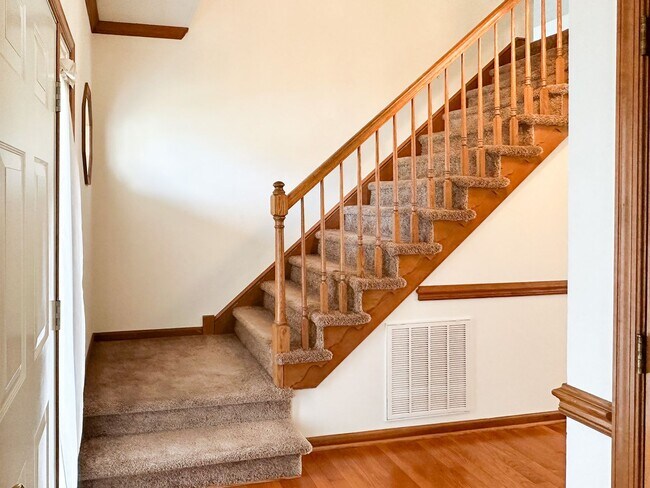 Photo - 417 Burnham Pl