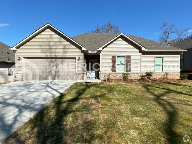 Building Photo - Home for rent in Thorsby! SIGN A 13 MONTH ...