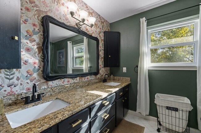 Photo - 326 Bayou View Dr