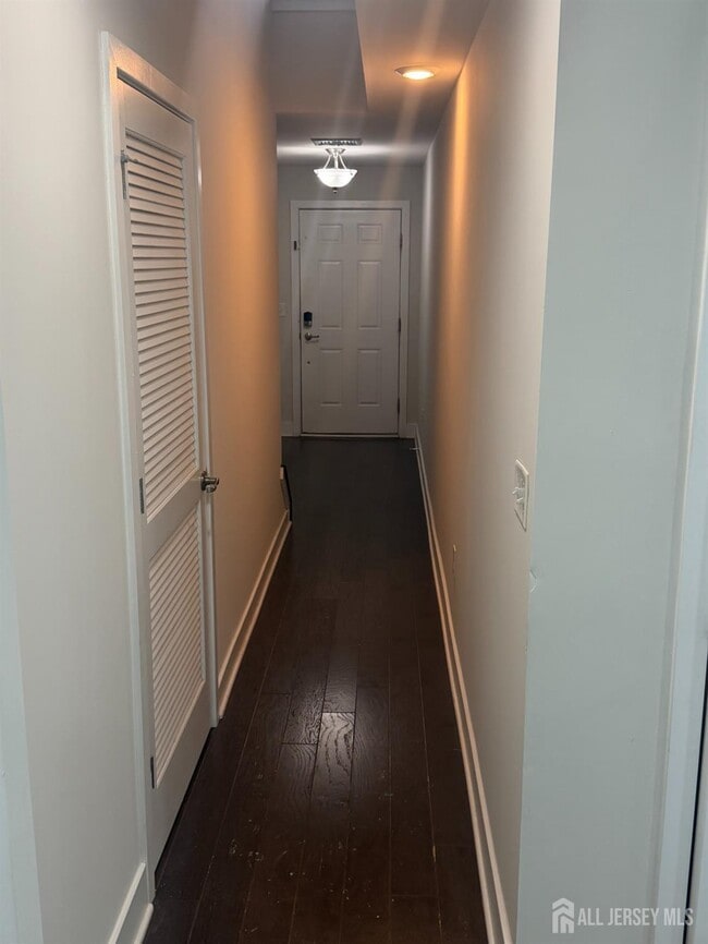 Photo - 504 Keenland Ct