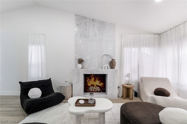 Photo - 3138 Belvedere Dr