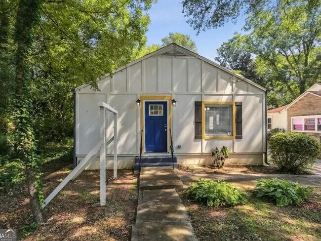 Photo - 1295 McClure Ave NW