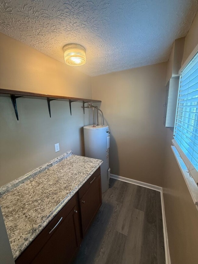 Photo - 6631 Gracely Dr Unit 2