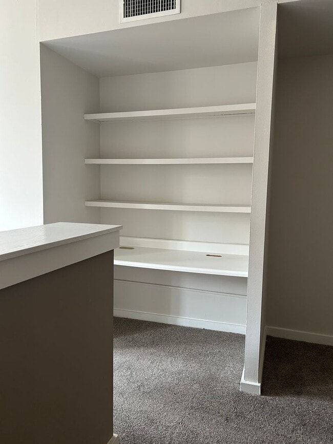 Photo - Welcome to Urban Elegance in the Heart of ... Unit 414