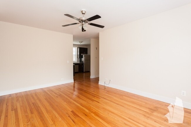 Photo - 4840 N Wolcott Ave Unidad 3A