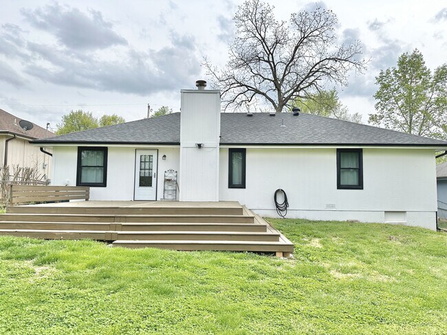 Photo - 3003 E Chattanooga St