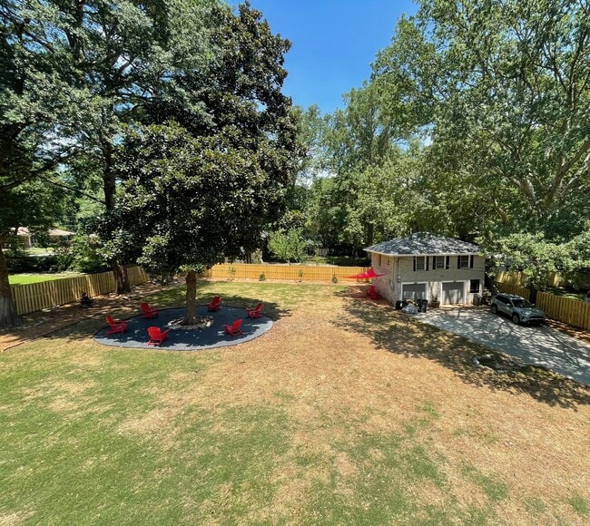 Photo - 941 Jefferson Ave Unidad B