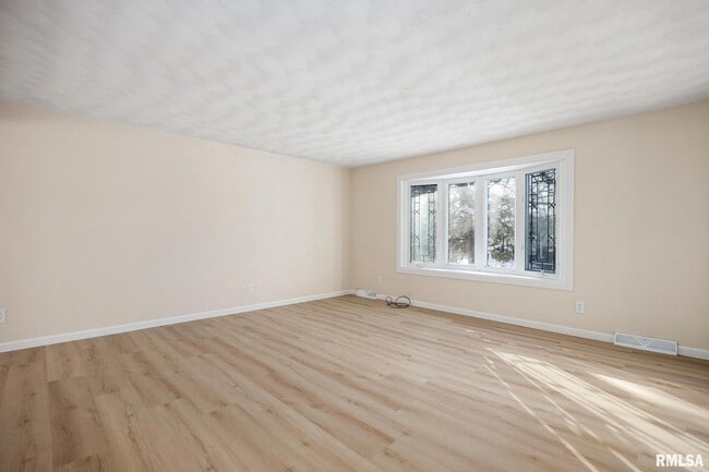 Photo - 7414 N Parliament Pl