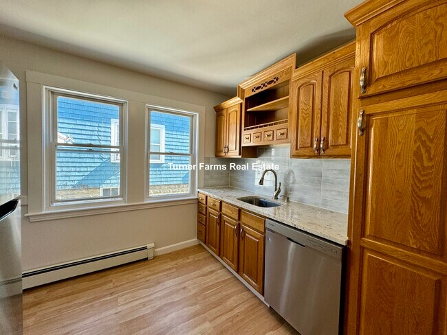 Photo - 77 Fairfax St Apartments Unit 1