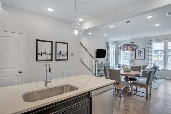 Photo - 8028 Wistar Glen Dr