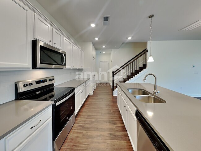 Photo - 7208 Garrett Ct