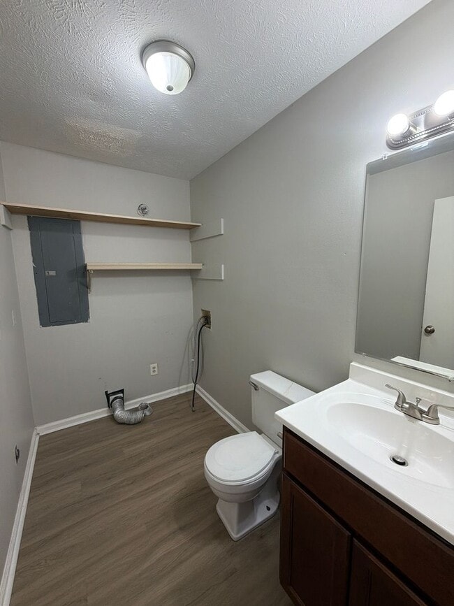Photo - New Listing!