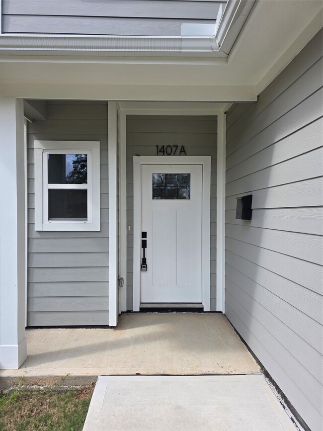 Photo - 1407 Odd Fellow St Unit A