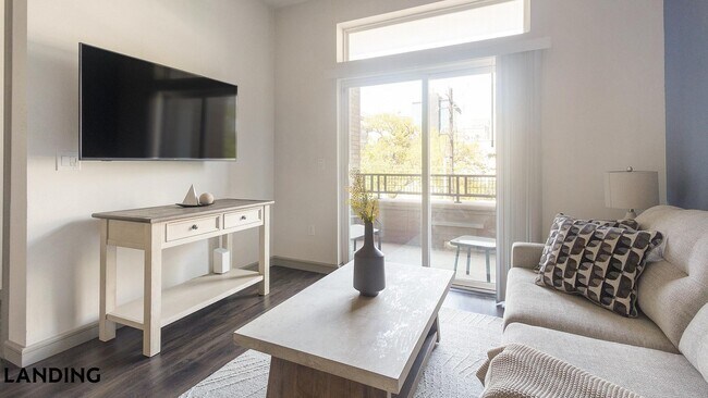 1711 Caroline St Unit 213
