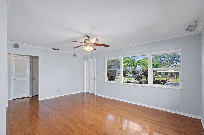 Photo - 510 34th Ave N