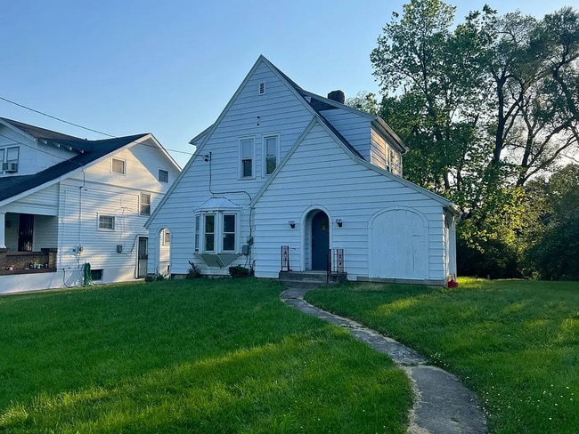 Photo - 1045 Philadelphia Dr House