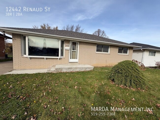 Photo - SPACIOUS 3 BEDROOM/1.5 BATH RANCH-STYLE HOME IN TECUMSEH + UTILITIES