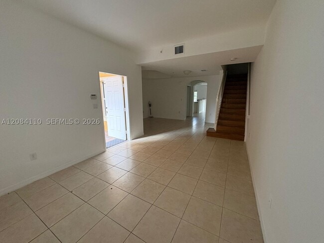Building Photo - 1037 SW 143rd Ave Unit 1305