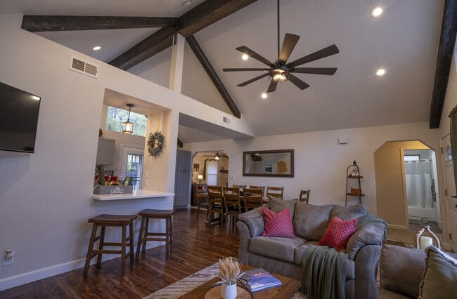 3263 S Justin St Unit SI ID1540141P
