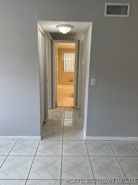 Photo - 1004 Twin Lakes Dr