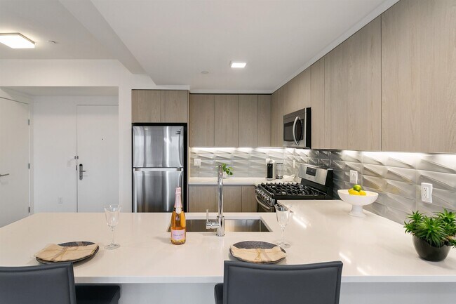 Photo - 477 Broadway Condo Unit 615